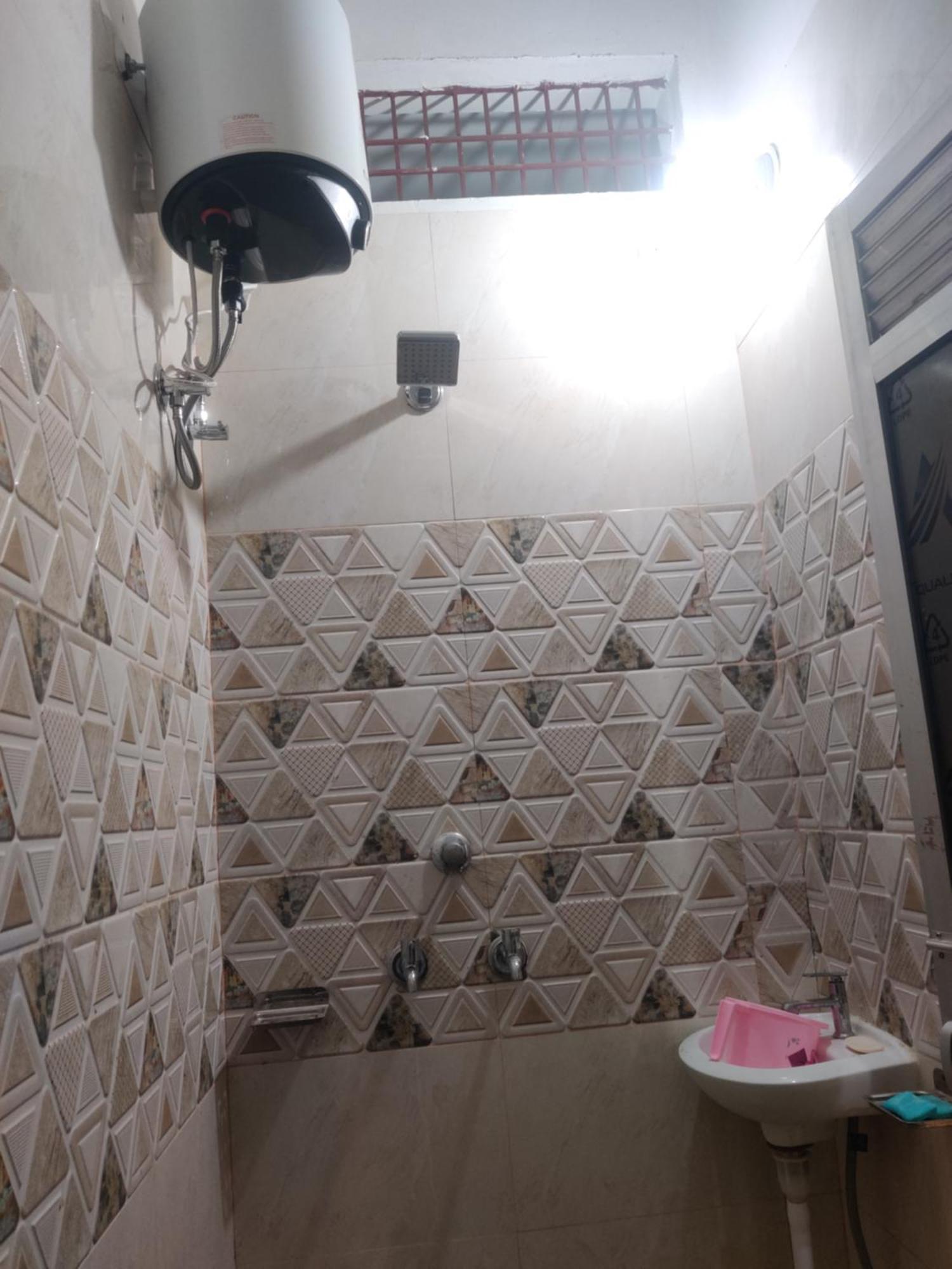 Madhuri Guest House Bénarès Extérieur photo